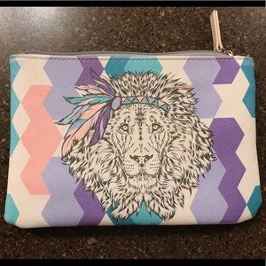 Cosmetic bag
